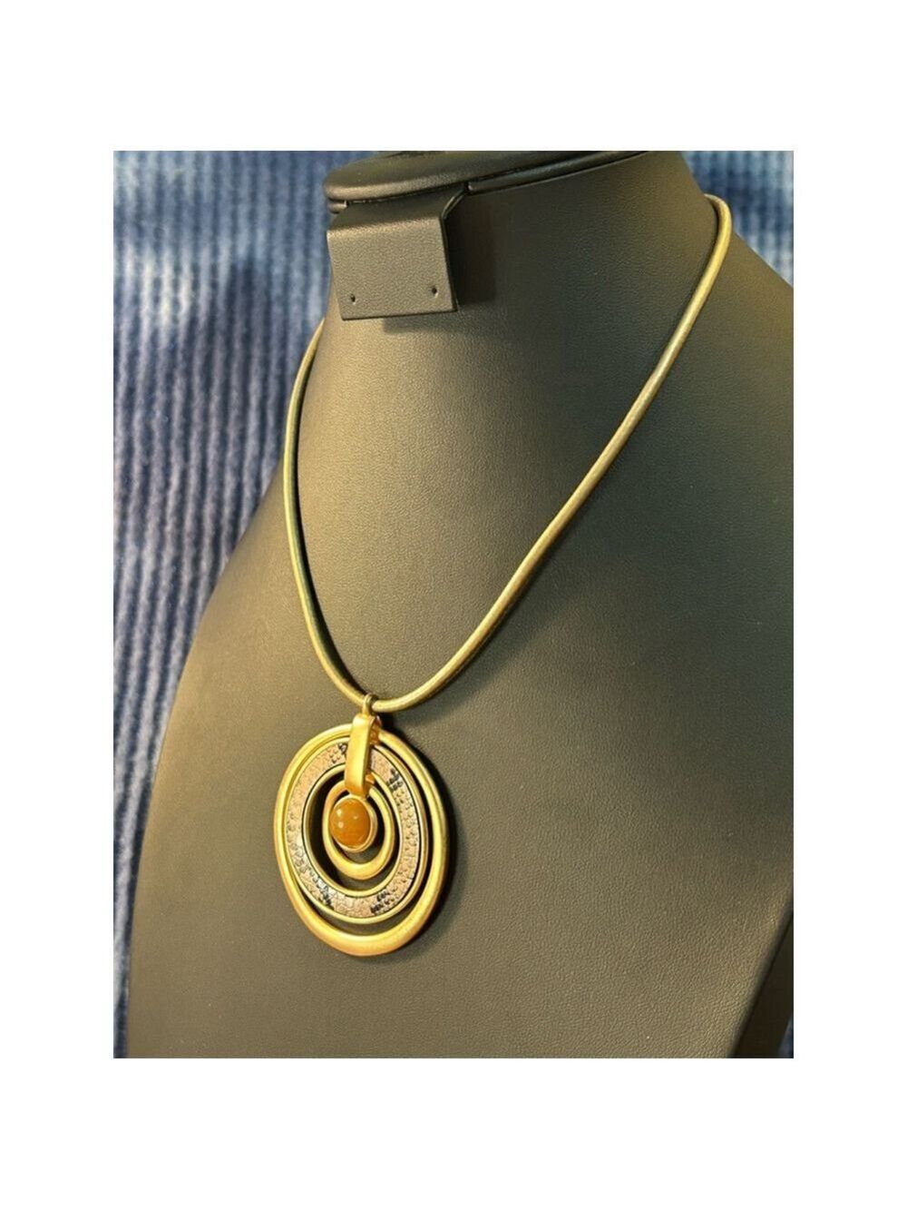Women's reversible Gold Tone Pendant Necklace
